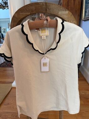 Emily McCarthy Short Sleeve Top in Cream with Black Scalloped Trim NWT